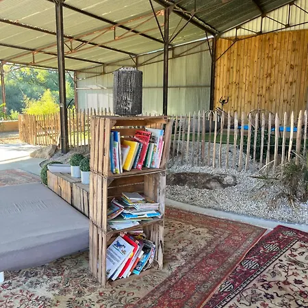 Le Petit Monty Côté Jardin Сasa de vacaciones