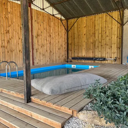 Сasa de vacaciones Le Petit Monty Côté Jardin Saint-Malo-du-Bois