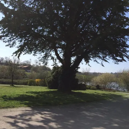 Holiday home Le Petit Monty Cote Jardin Saint-Malo-du-Bois